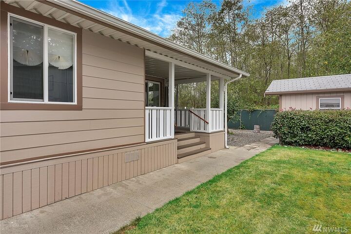 Property Photo: 4751 Birch Bay Lynden Rd 302 WA 98248