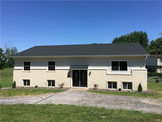 Property Photo: 1786 Scenic Drive 63028