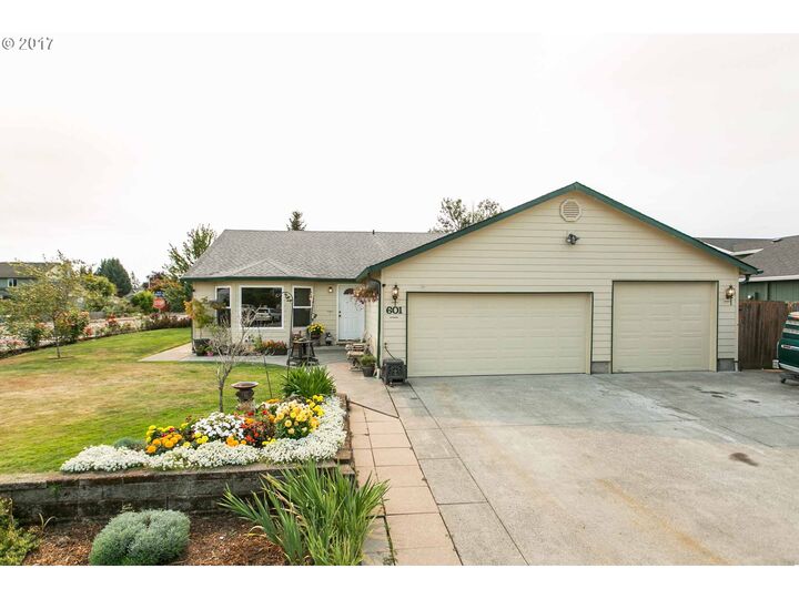 601 NW 16th St  Battle Ground WA 98604 photo