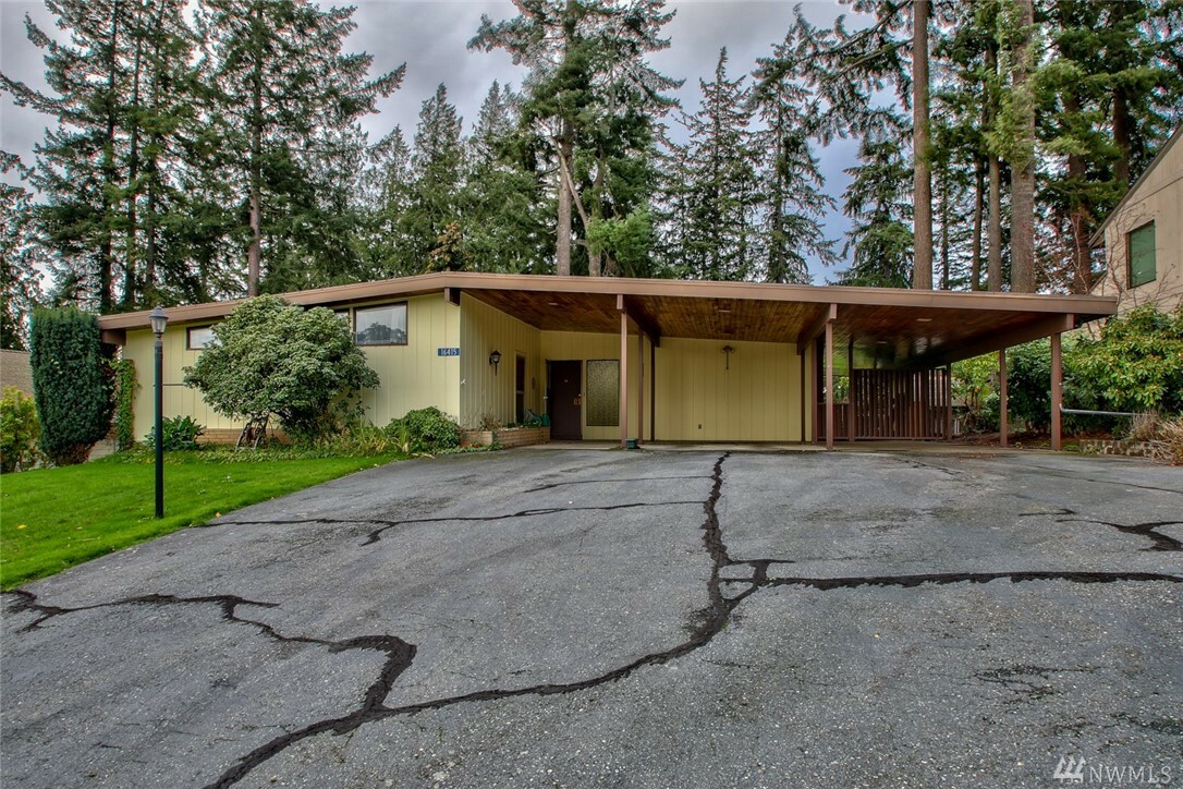 Property Photo:  16415 Fairway Dr  WA 98233 