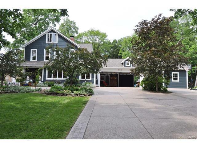 Property Photo: 655 Hurstgreen Road 63119