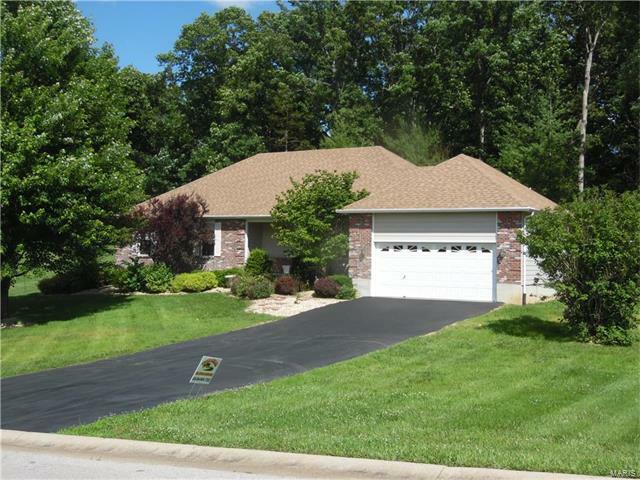 Property Photo: 814 Bridgewater Xing MO 63089