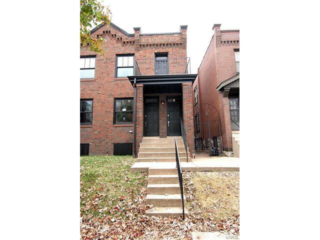 Property Photo: 3321 Demenil Place MO 63118