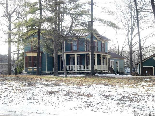 Property Photo: 317 E Center Street E IL 62294