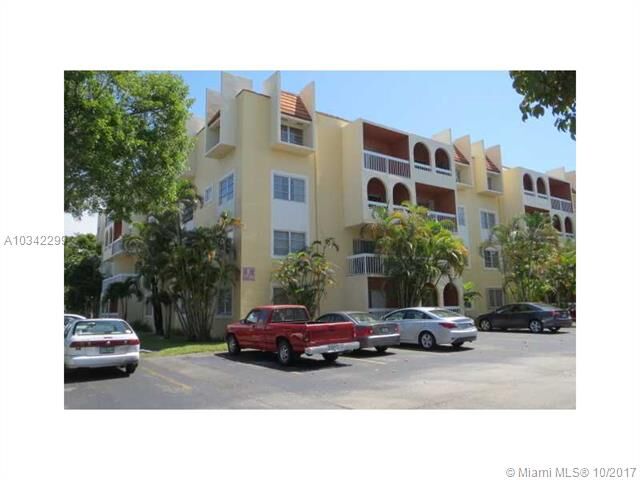 Property Photo: 7722 Camino Real E-317 FL 33143