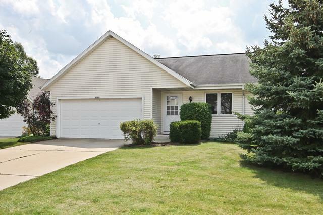 Property Photo: 1723 Eden Dr WI 53095-5515