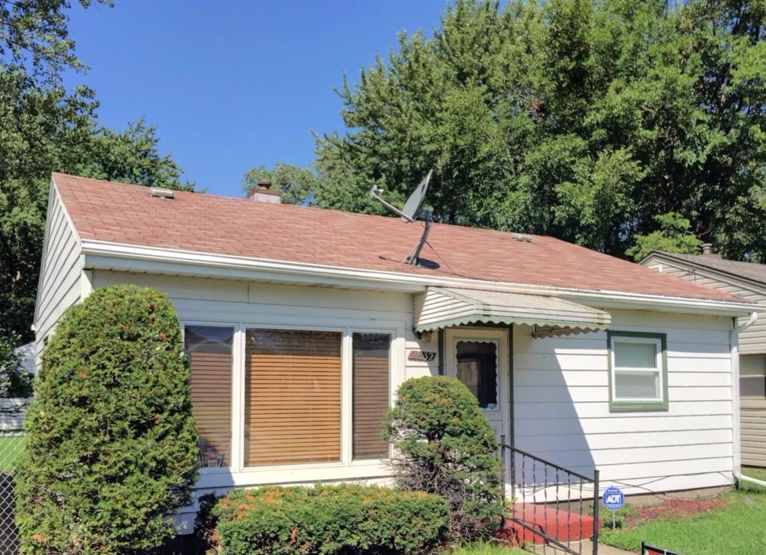 Property Photo: 2832 New York Avenue IN 46394