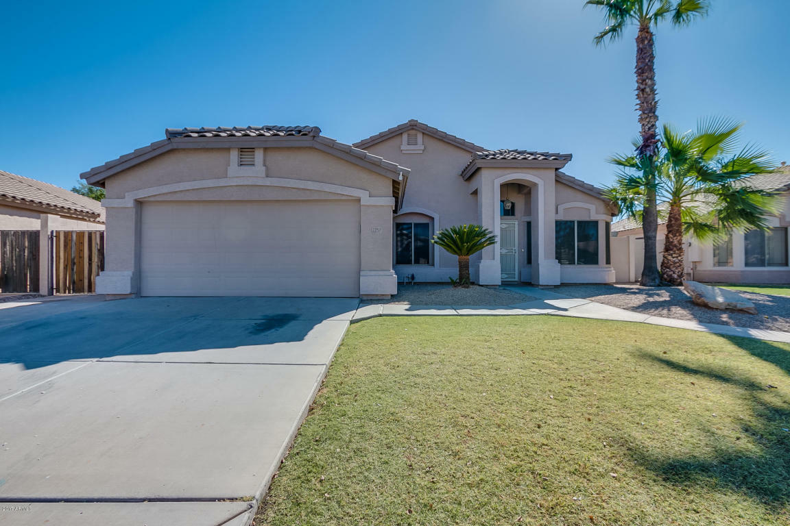 Property Photo:  2257 E Manor Drive  AZ 85296 