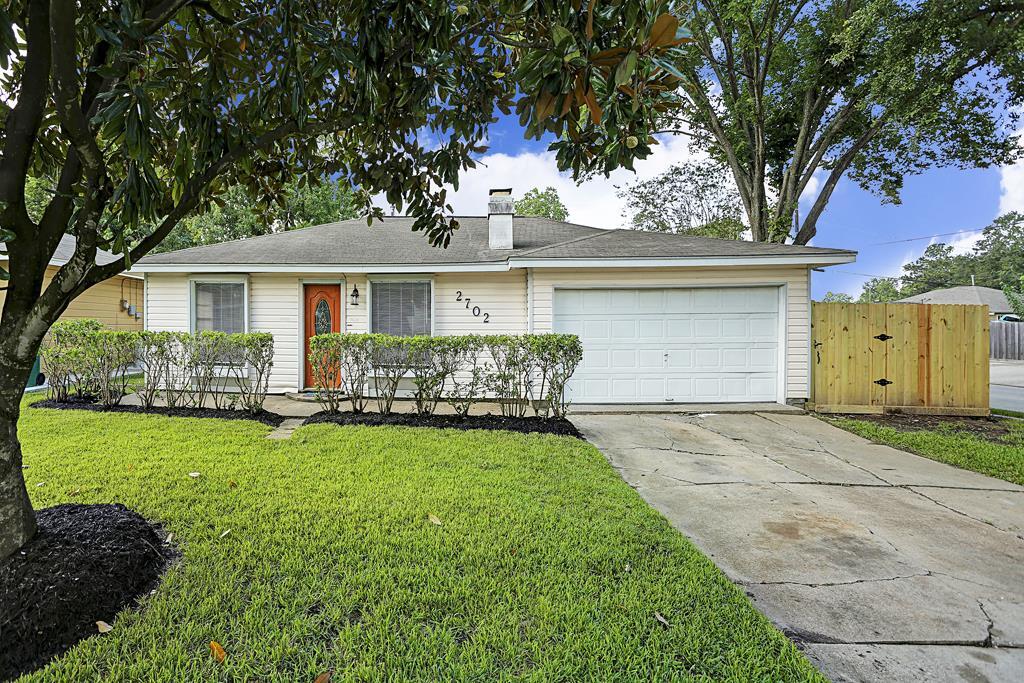 Property Photo: 2702 Thomas Avenue TX 77506