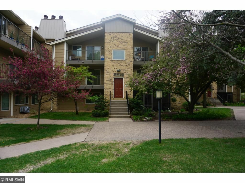 Property Photo: 2250 Ridge Drive 14 MN 55416