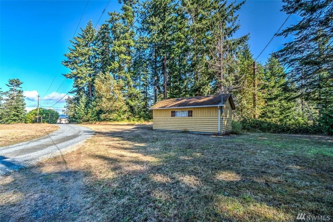 Property Photo: 9 Xx N Sunset Drive WA 98282