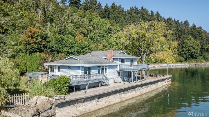 24424 Vashon Hwy SW  Vashon WA 98070 photo