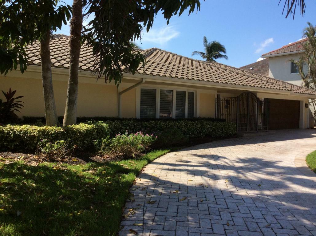 Property Photo: 940 Dogwood Drive FL 33483