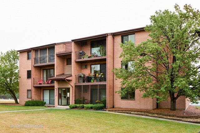 Property Photo:  9935 El Cameno Real Drive 2A  IL 60462 