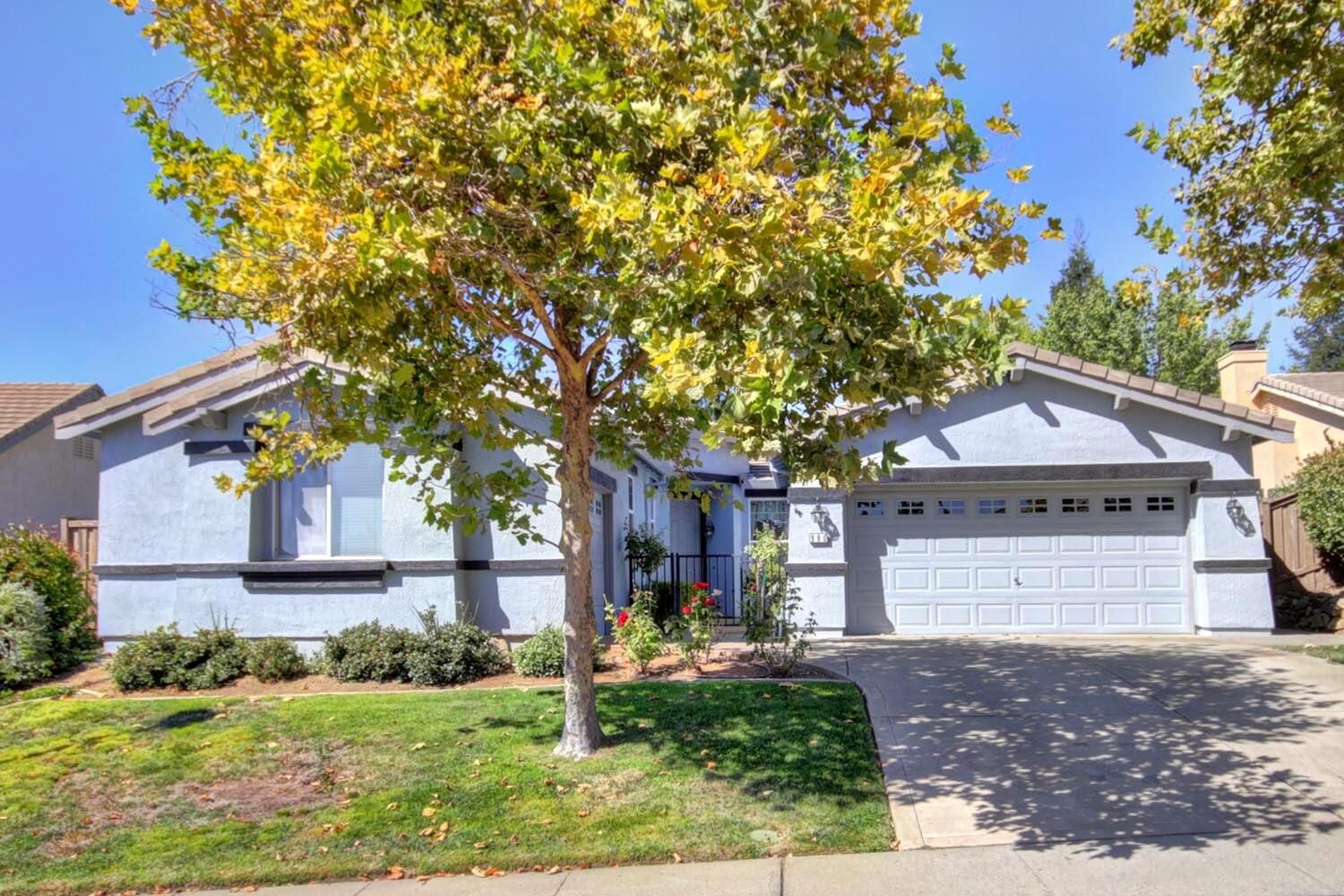 Property Photo: 980 Glennfinnan Way CA 95630