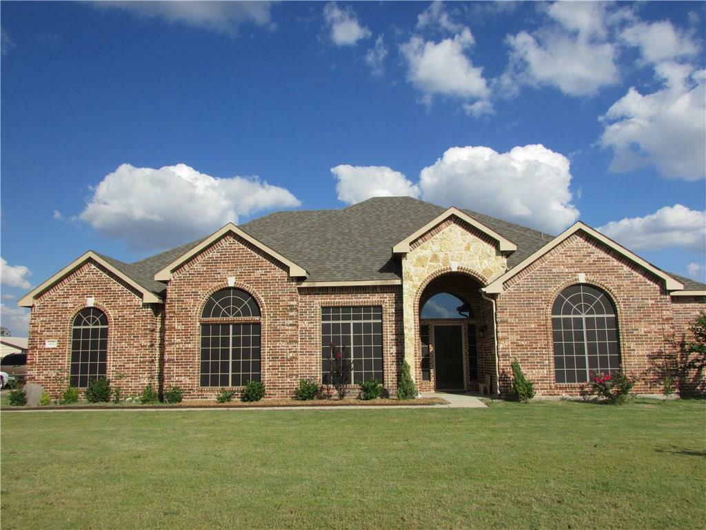 Property Photo:  422 Cimarron Meadows Drive  TX 75167 