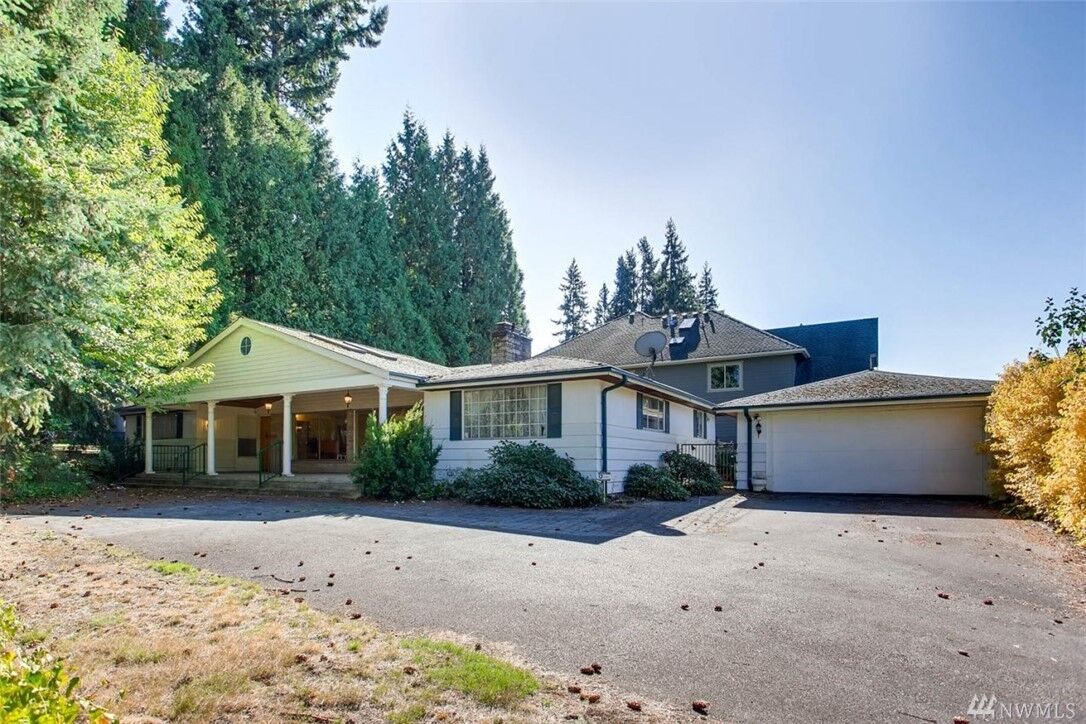 Property Photo:  17082 140th Court NE  WA 98072 