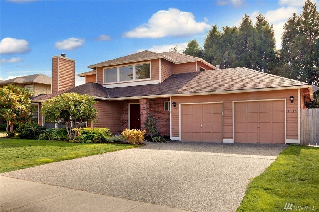 Property Photo:  3306 206th Place SW  WA 98036 