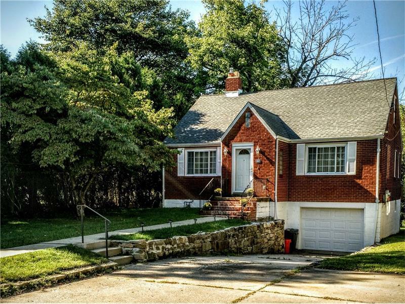 Property Photo:  224 Crestview  PA 15235 