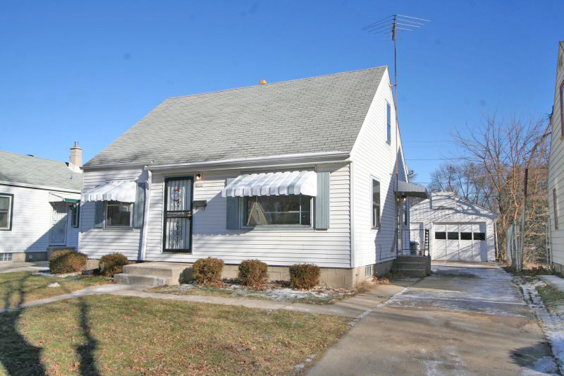 Property Photo:  4532 N 45th St  WI 53218-5248 