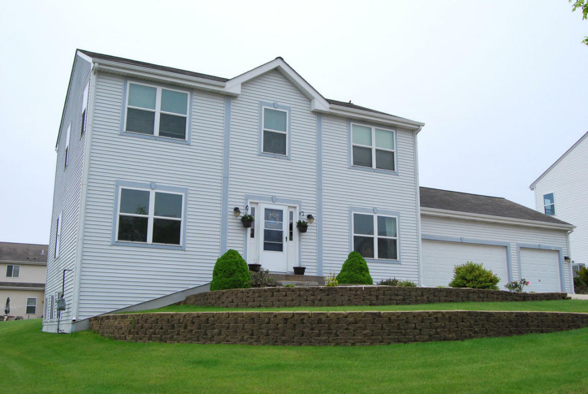 Property Photo: 2273 Hunters Ln WI 53024