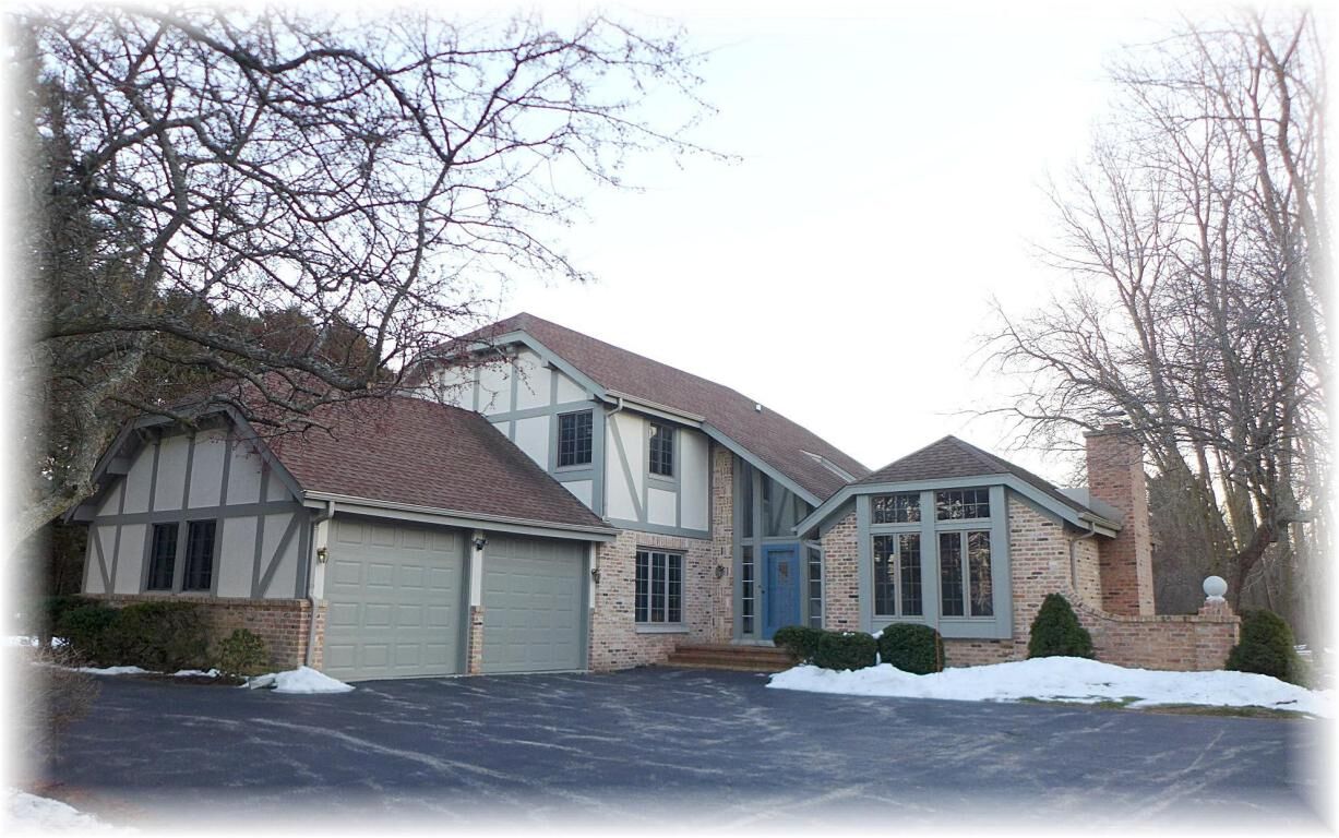 Property Photo:  5356 Wind Point Rd  WI 53402-2369 