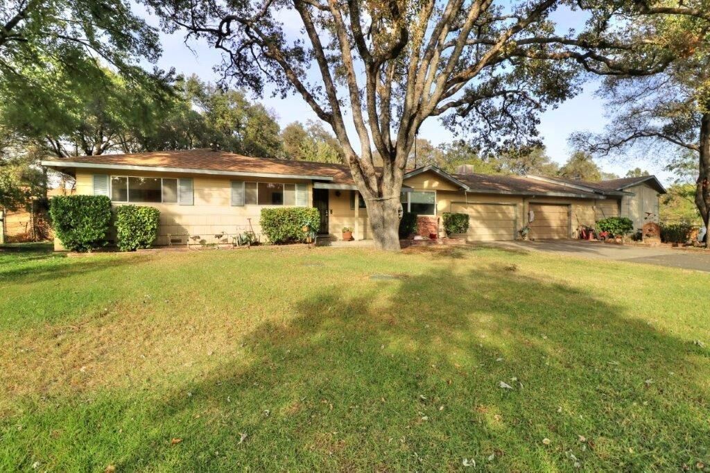 Property Photo: 4931 Virginiatown Road CA 95658