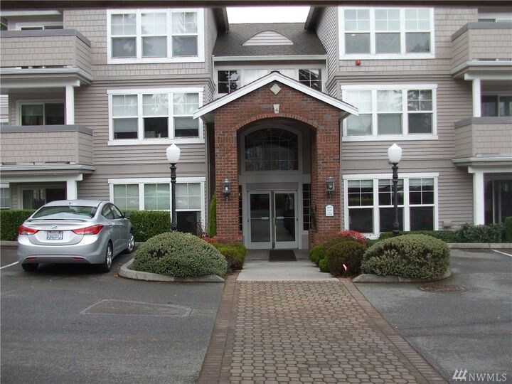 Property Photo: 8500 Main St #F302 WA 98026