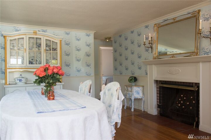 Property Photo: 2323 N 140th Street WA 98133