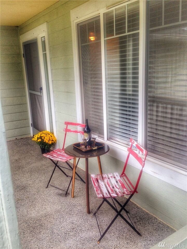 Property Photo:  15873 Lakeview Ave SE  WA 98272 