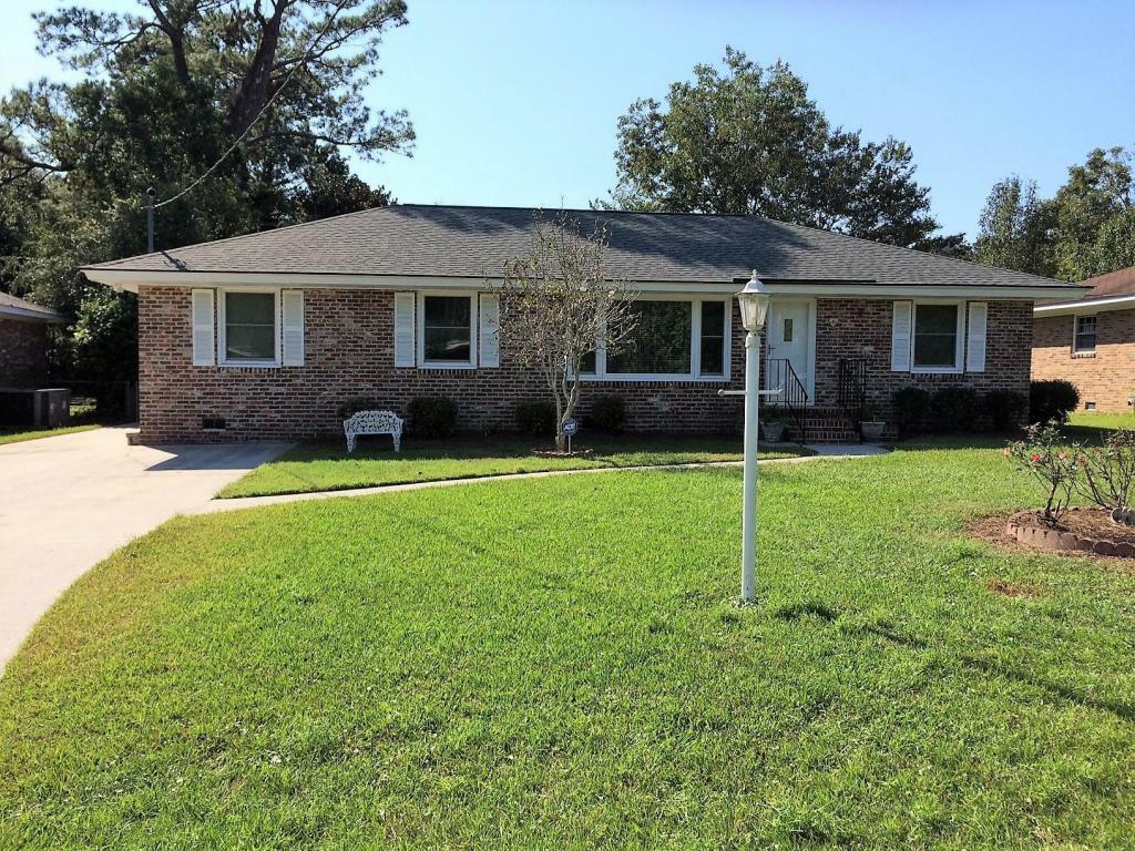 Property Photo:  391 Hoff Avenue  SC 29407 