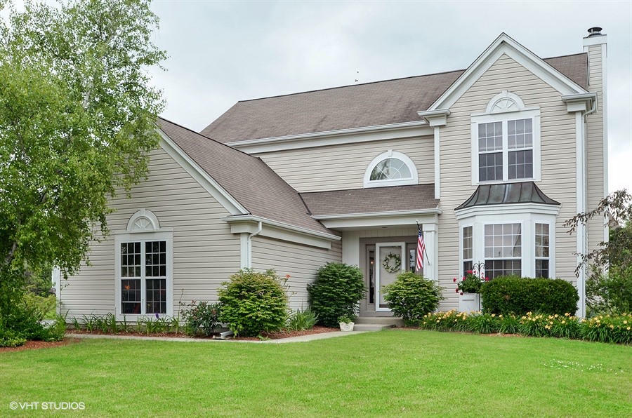 Property Photo: 5025 W Forest Hill Ave WI 53132