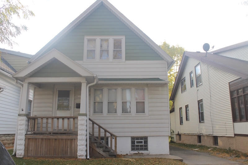 Property Photo:  1934 S 31st St  WI 53215 