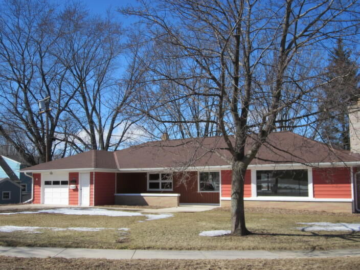 Property Photo: 770 Pennsylvania Ave WI 53095