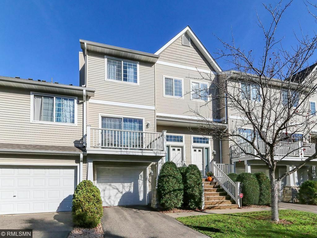 Property Photo: 652 Willoughby Way W MN 55305