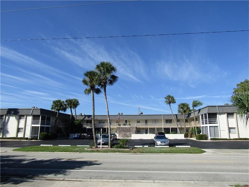 Property Photo:  528 Barcelona Avenue 113  FL 34285 