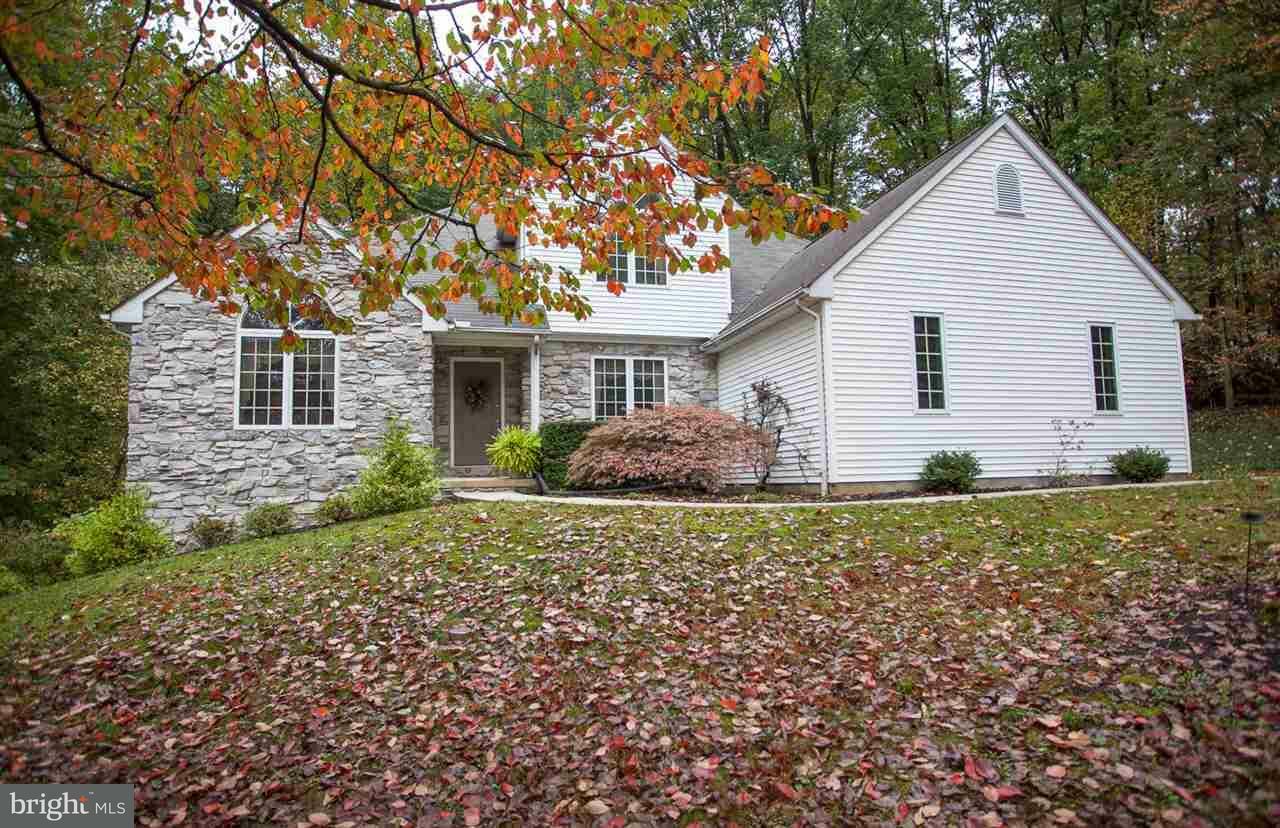 Property Photo:  225 Bittersweet Drive  PA 17033 