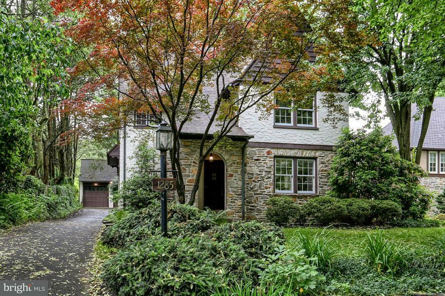 Property Photo:  1285 Hillside Drive  PA 17603 