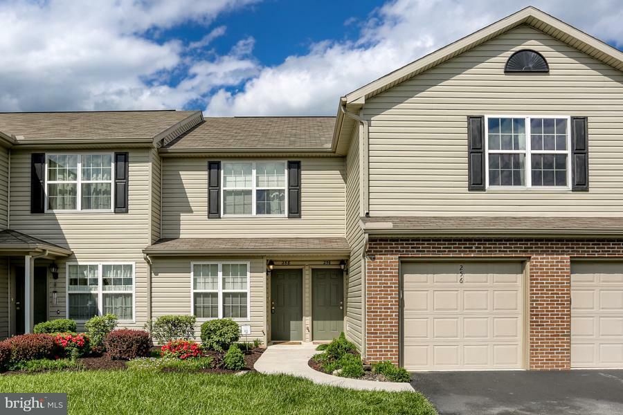 Property Photo:  258 Osprey Lane  PA 17036 