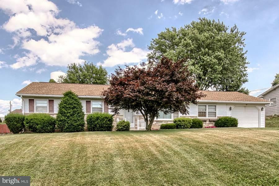 Property Photo:  413 Reservoir Road  PA 17055 