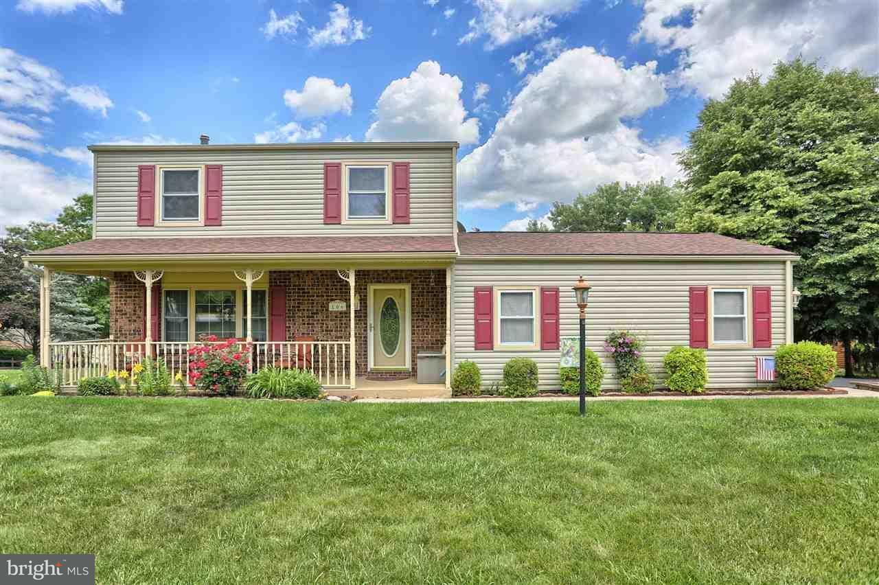 Property Photo:  806 Lark Drive  PA 17111 