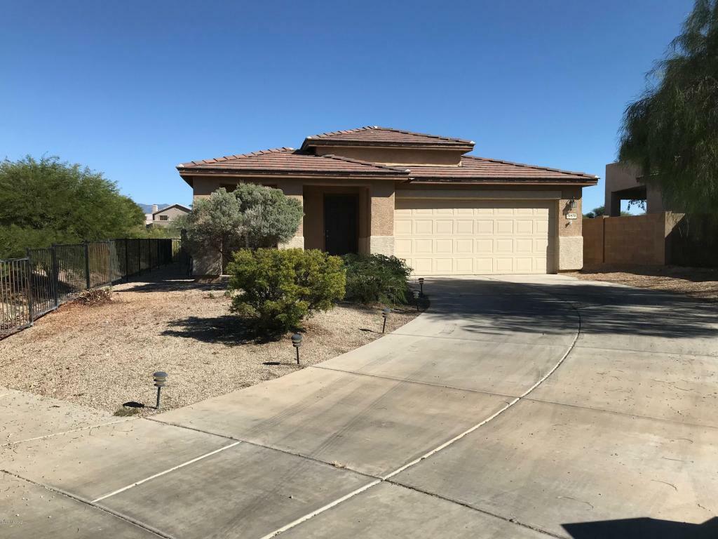 Property Photo:  10470 E Malta Street  AZ 85747 