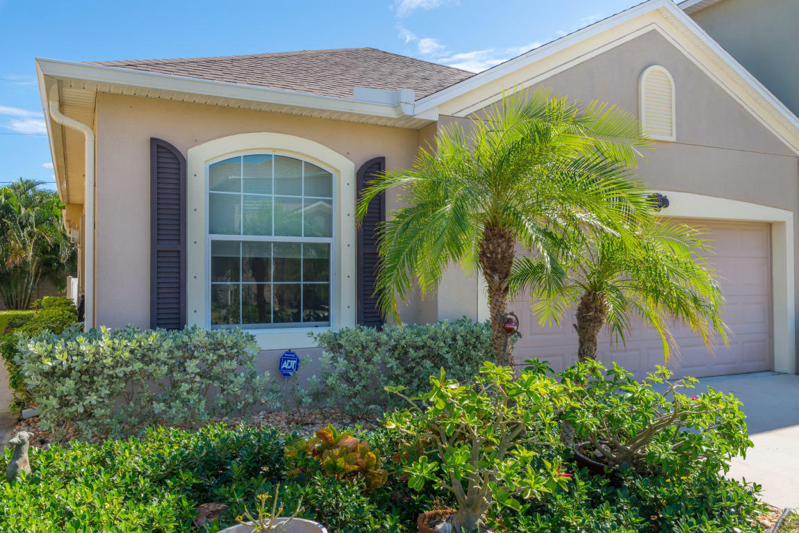 Property Photo:  3351 Titanic Circle  FL 32903 