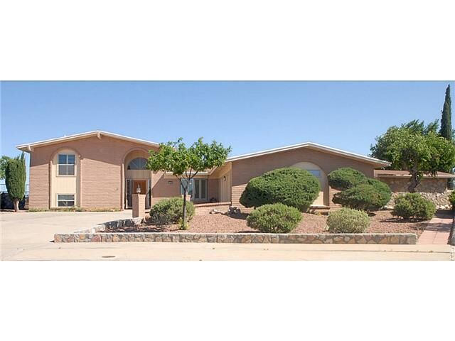 Property Photo: 620 Somerset Drive TX 79912
