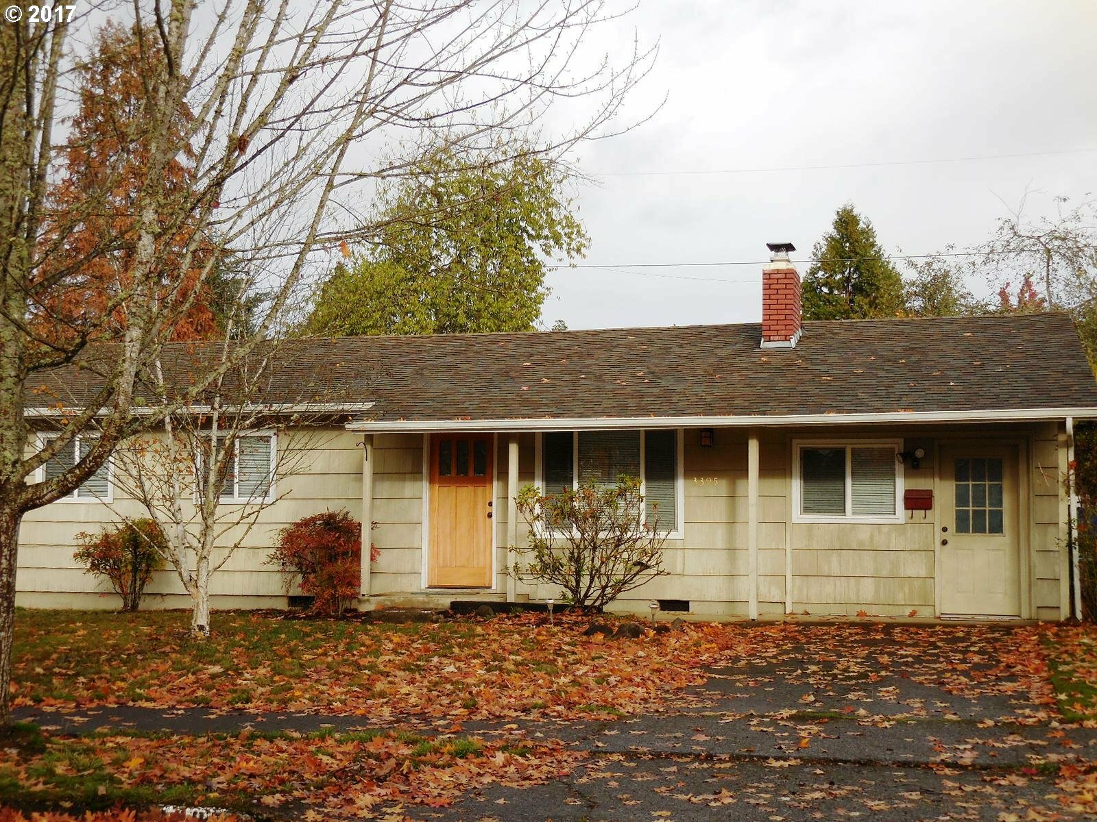 Property Photo:  3395 Alder St  OR 97405 