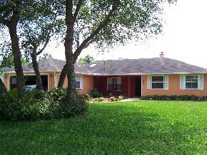 Property Photo:  404 Segovia Road  FL 32086 