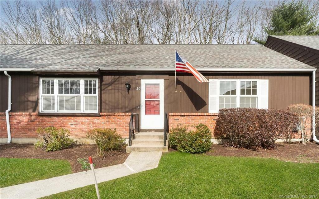 Property Photo: 20 Strathmore Lane 20 CT 06443