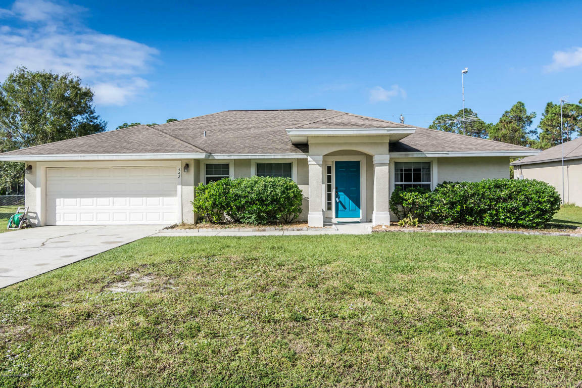 Property Photo: 442 Biscayne Avenue NW FL 32907