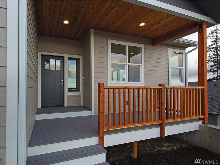 Property Photo: 62 American Eagle Dr WA 98382