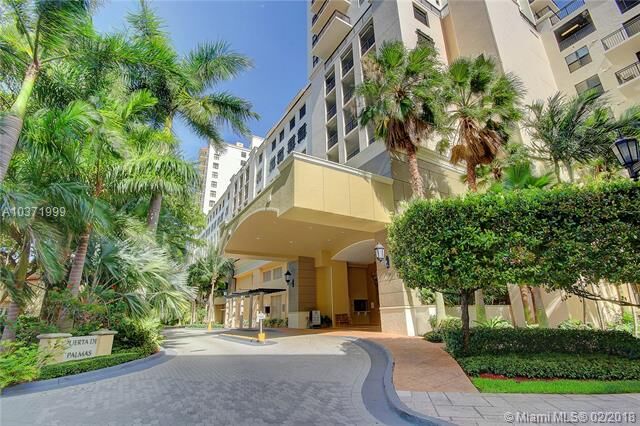 Property Photo: 888 S Douglas Rd Ph17 FL 33134